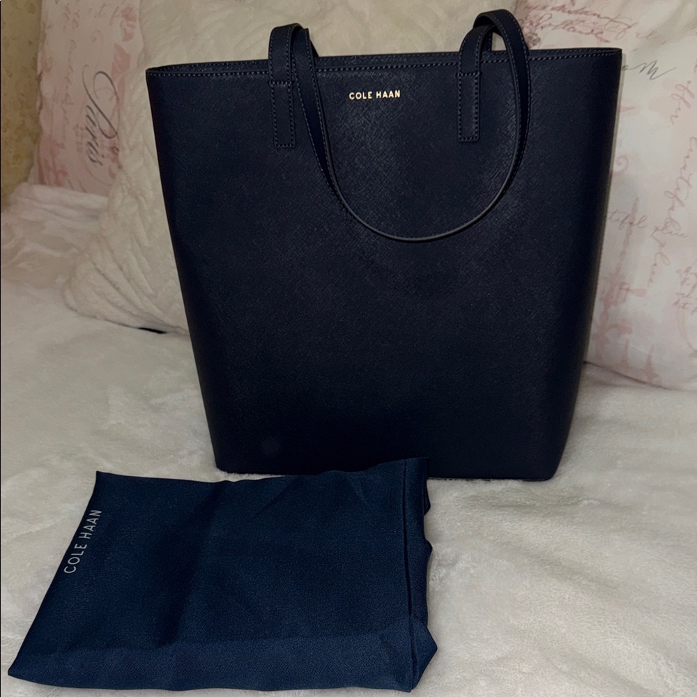 🆕 Cole Haan Elegant Navy Blue Tote